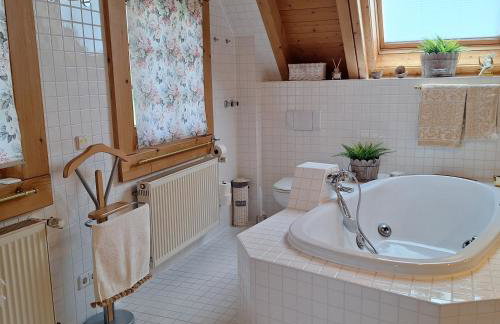 Haushälfte ca 290 qm Luxus zur Alleinnutzung - Foto 42