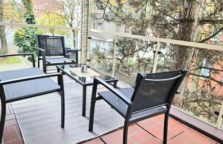 122qm-Apartment - 4 Zimmer I Zentral I Küche I Balkon I Parken I WLAN - Foto 6