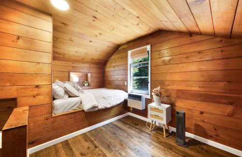 Vintage Charm 3BR Home w Yard Pets Welcome - Foto 21