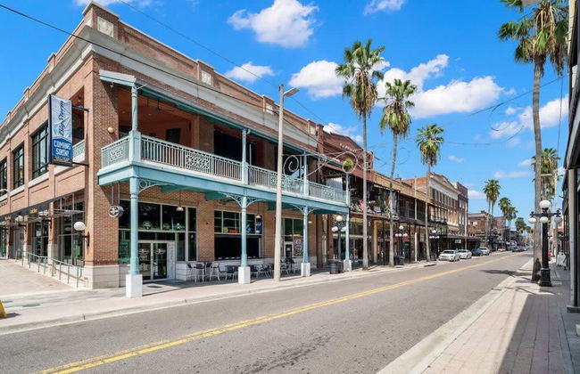 NEW Casa Fuente Ybor Bungalow Steps to 7th Ave - Foto 31