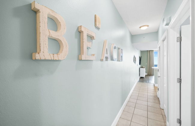 Majestic Beach Resort by Book That Condo - Foto 45