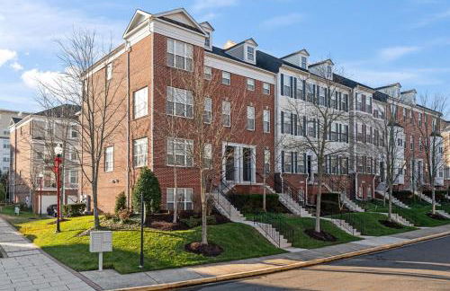 Metro & Andrews AFB Nearby Perfect Townhome! - Foto 1