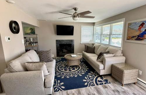 33rd St Unit A 2BR Beach Home Hideaway Parking - Foto 1