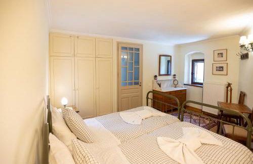 Rustic home in heart of Stemnitsa - Photo 34