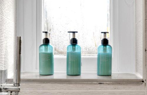 Designer 1-Bed Flat, 1-Min to Tube, Fast Central London Access - Foto 36