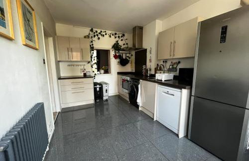 Two Bedroom Riverside Apartment in Rotherhithe Village - Foto 24
