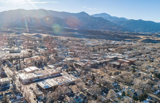 1893 Classic 4 Blocks From Great Dining & Shops - Photo 49