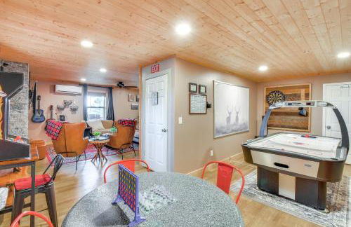 Lakemont Mountain Cabin with Game Room and Hot Tub! - Foto 18