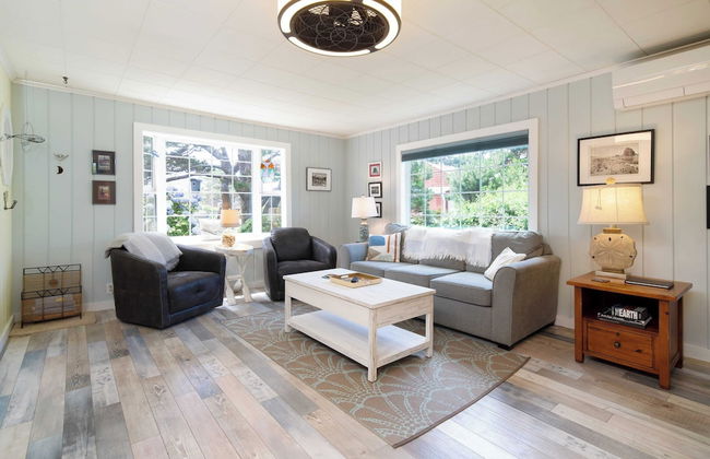 Beach Pines Bungalow by Avantstay Classic Cottage Steps to the Beach w/ Private Yard - Foto 6