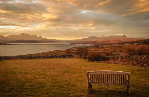 Pet Friendly 3BR Scenic Family Haven with Fibre WiFi - Foto 2