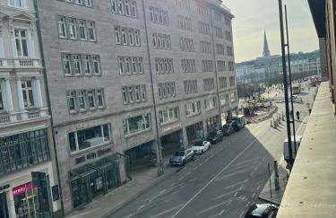 Jungfernstieg Family & Business Apartment - Photo 18