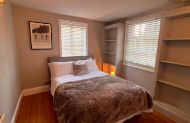 No2 Clarence grade II Regency townhouse short walk to racecourse and town centre - Photo 16