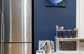 2 double bedroom large modern self contained apartment Free parking - Foto 30