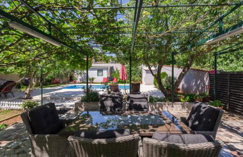 2 Bedroom Beautiful Home In Pula - Foto 6