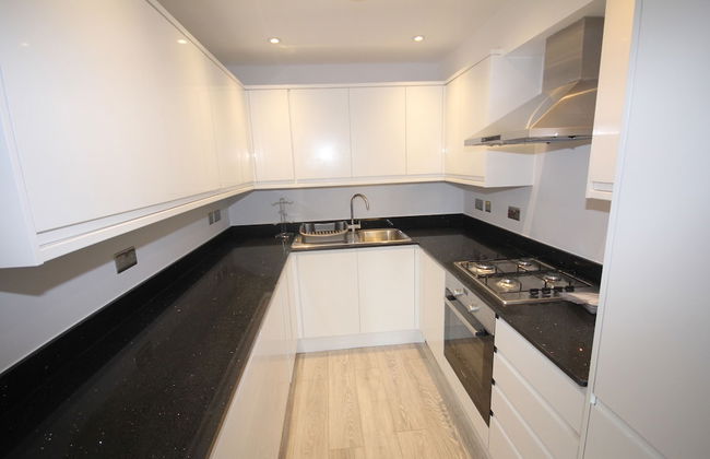 Holden Court - Foto 16