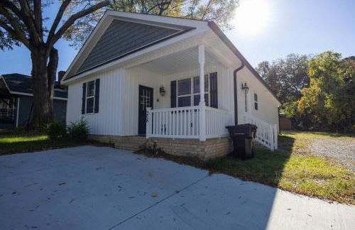 2 Min to Downtown - 9 to Elon - Fast Wi-Fi - Foto 56