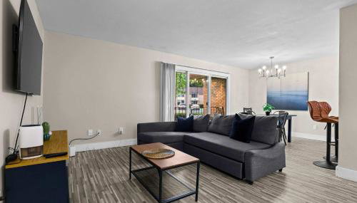 The Ultimate Rochester Getaway Cozy & Inviting - Foto 4