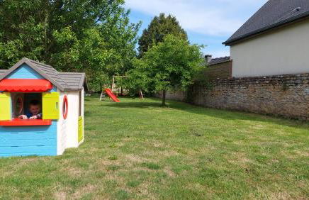 Le So Art, grande maison 4 chambres, terrain de pétanque, grand jardin clos, flipper, babyfoot, jeux Arcade, ping pong,1 km mer, proche golf, Port en Bessin, Bayeux et plages du débarquement, adaptée enfants - Foto 45