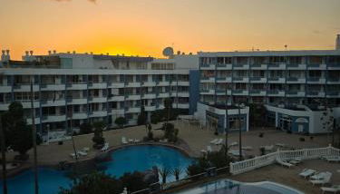 Wyndham Residences Golf del Sur - Photo 2