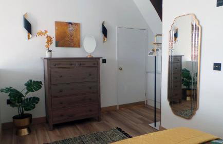 Luxury 1 Bedroom Duplex with Free Parking - Foto 29