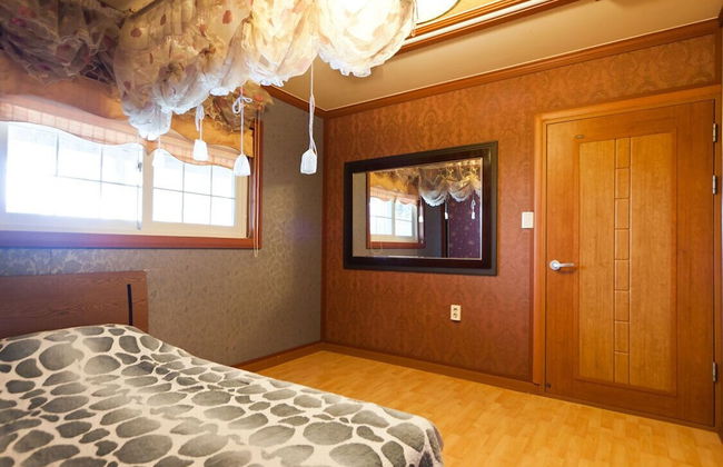 Taean White Sand Pension - Photo 8