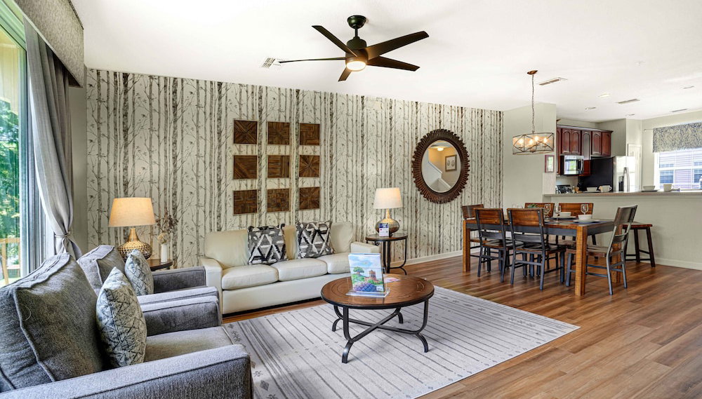 Stylish Vista Cay Townhome Near Conv. Ctr I-Dr. - Foto 1, Servicios del alojamiento