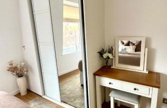 Stylish 2BR Apartment in Central Eton - Foto 8