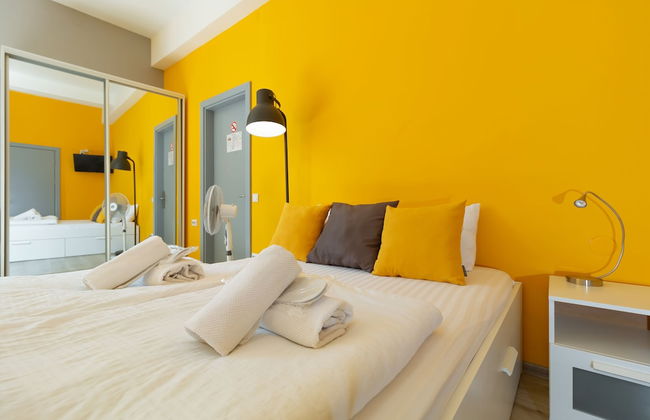 Stories Hub - Photo 15