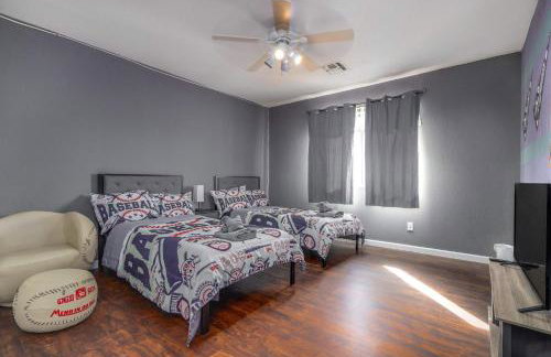 Family Fun Retreat Themed Rooms BBQ & Golf Course - Foto 7