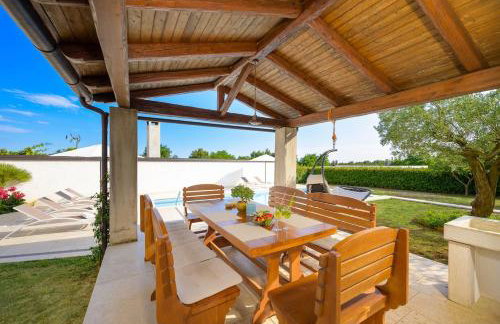 Villa The Mulberry Stonehouse by Istrialux - Photo 27