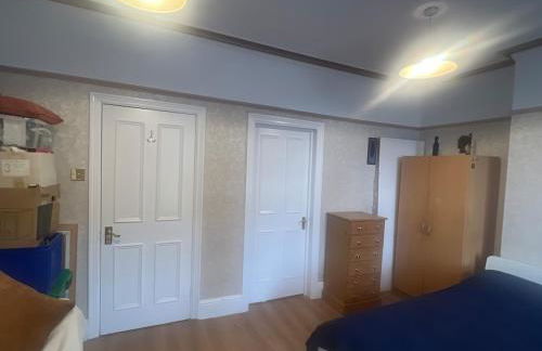 Quiet apartment 1 or 2 bedrooms Local Bus Train Tube - Foto 11