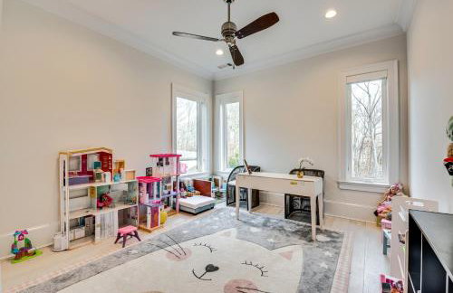 Sprawling Suwanee Home Theater, Pool, Hot Tub! - Foto 14