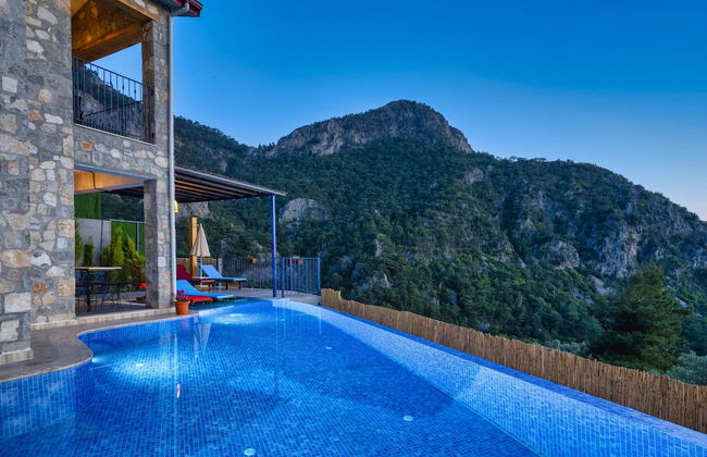 Villa Pine Private Located in a Quiet and Picturesque Location - Photo 13