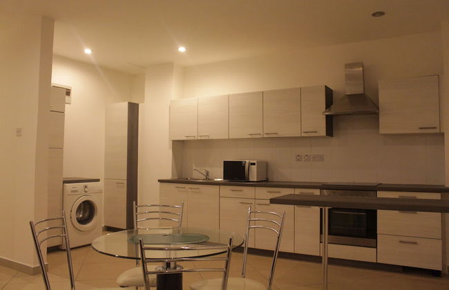 Accra Luxury Apartments at The Gallery - Photo 42