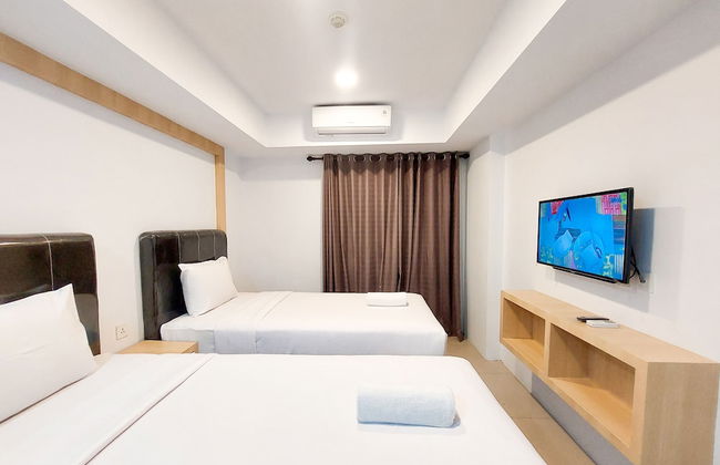 Homey And Comfortable Studio At De Prima Apartment - Photo 5