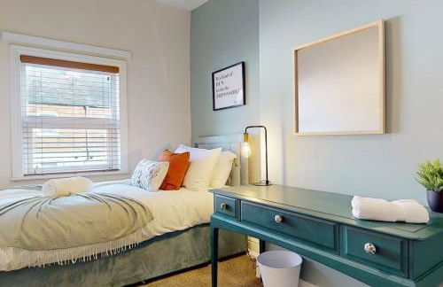 Cosy 3 bedroom home from home - Photo 4