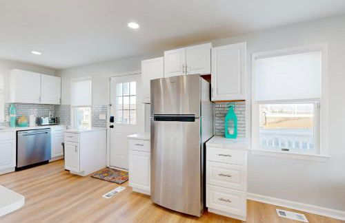 Beach View, Multiple Outdoor Spaces! Milford Haven - Foto 8