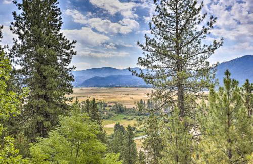 Peaceful Cabin with Mtn and River Views, Fire Pit - Foto 28