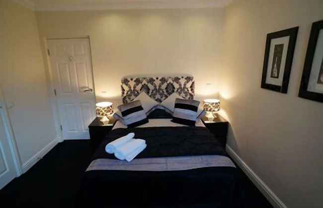 South Beach Apartments - Photo 8