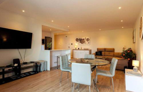 The Jolie - Lava Pools Apartments - Foto 23