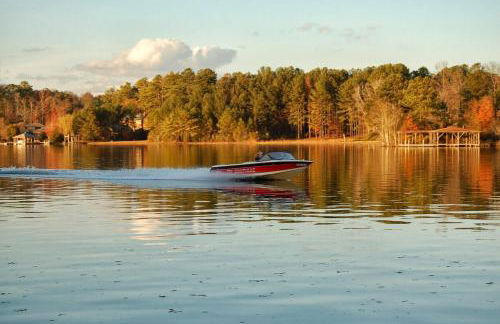 Spectacular Quiet Townhome with Modern Comfort - Foto 32
