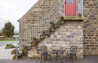 Hayloft with Log Burner and panoramic views - Photo 1
