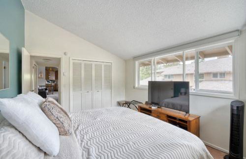 Mt Hood Village Condo - Cozy Retreat with Fireplace - Foto 7