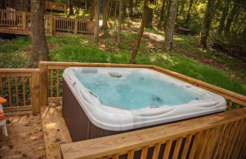 Lena Cabin Wooded Tiny Cabin - Hot Tub - Foto 4