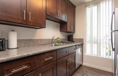 Chic Hollywood Retreat 2Bed Rooftop Pool with Iconic Views - Foto 2