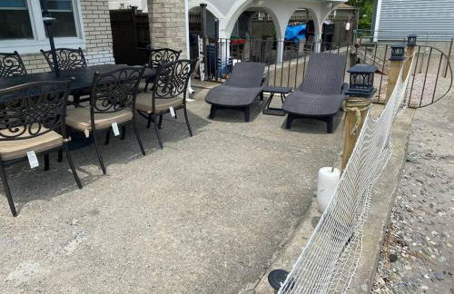 Pet Friendly Milford Beachfront Home - Foto 29