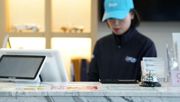 Mostrador de check-in y check-out