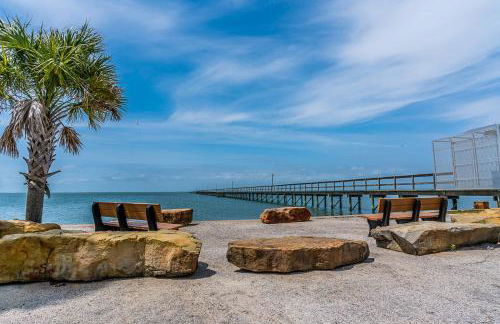 SUNNY DAZE Walk to Beach 2 Decks Pet Friendly Has a Mini Bar - Foto 13