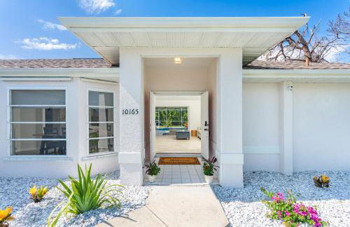 Beautiful Spacious Home! Close to Beaches - HEATED Private Pool - Foto 2