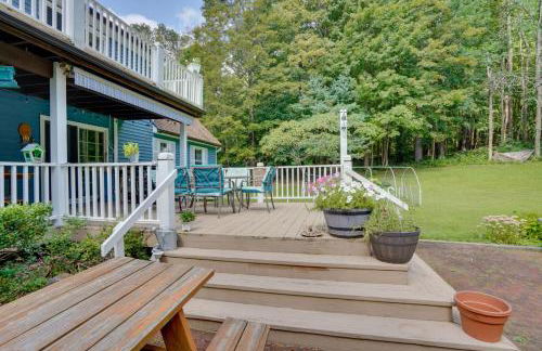 Cozy Pittsfield Gem with Deck, Gazebo and Fireplace - Foto 32